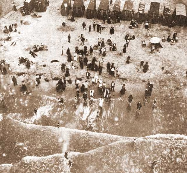 bains de mer a Berk pendant l`ete 1902