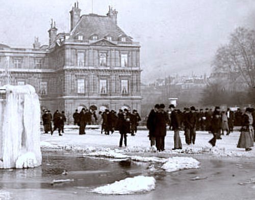 patineurs au jardin du Luxembourg durant l`hiver 1892 1893