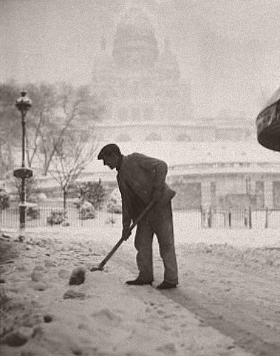 Montmartre sous la neige en mars 1946