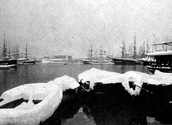neige sur le vieux port a Marseille debut janvier 1901