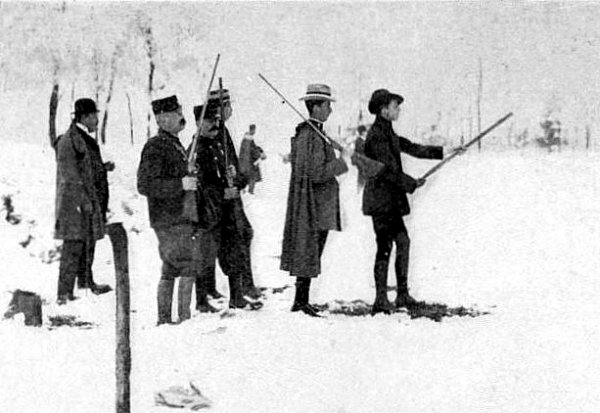 chasse du roi d`Espagne dans la neige a Rambouillet le 25 novembre 1905