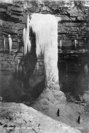 la chute de Hardraw gelee en 1881