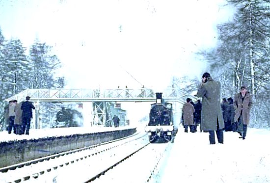 gare en Angleterre hiver 1962 1963