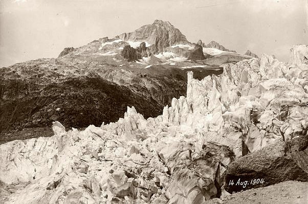 seracs du glacier du Rhone le 14 aout 1904