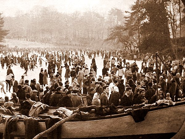 patinage au Bois de Boulogne en fevrier 1954