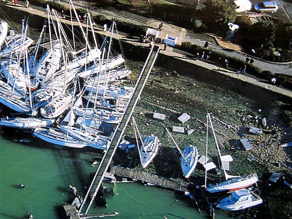 port de la rochelle devaste 1999