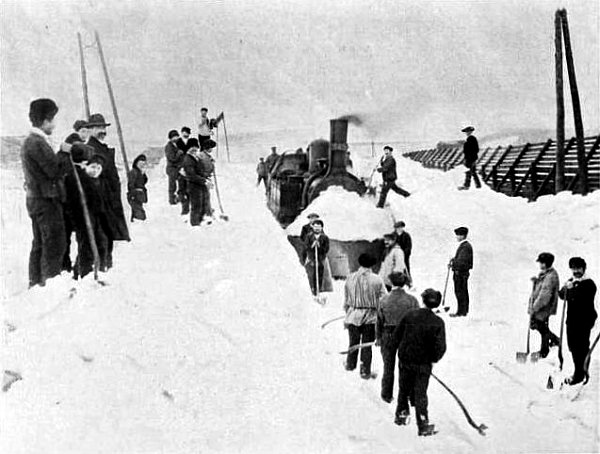 train bloque par la burle et la neige en Lozere en fevrier 1905